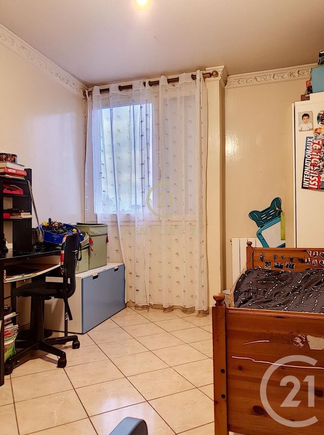 Appartement F4 à vendre - 4 pièces - 93.43 m2 - TAVERNY - 95 - ILE-DE-FRANCE - Century 21 Montoit Appartement F4 à vendre - 4 pièces - 93.43 m2 - TAVERNY - 95 - ILE-DE-FRANCE - Century 21 Montoit