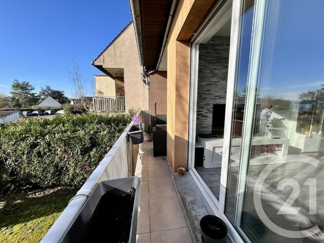 Appartement F3 à vendre - 3 pièces - 65.42 m2 - TAVERNY - 95 - ILE-DE-FRANCE - Century 21 Montoit