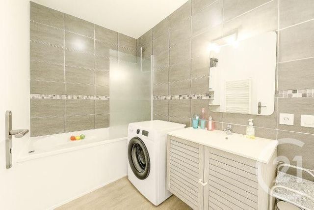 Appartement F3 à vendre - 3 pièces - 65.42 m2 - TAVERNY - 95 - ILE-DE-FRANCE - Century 21 Montoit