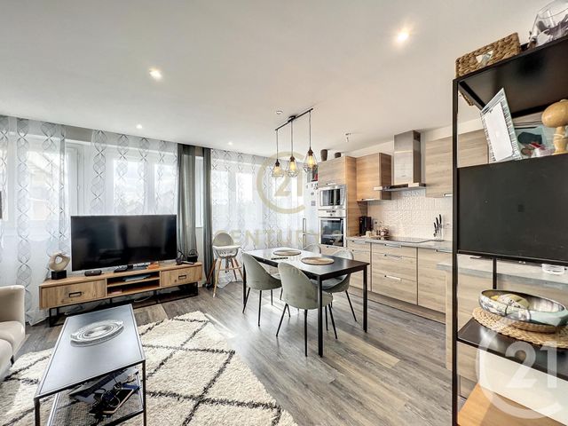 Appartement F3 à vendre - 3 pièces - 57.3 m2 - TAVERNY - 95 - ILE-DE-FRANCE - Century 21 Montoit