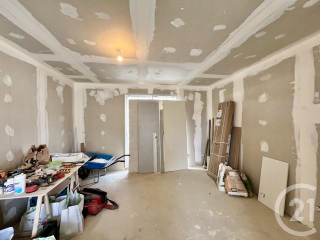 maison à vendre - 6 pièces - 120.87 m2 - ST CREPIN IBOUVILLERS - 60 - PICARDIE - Century 21 Montoit