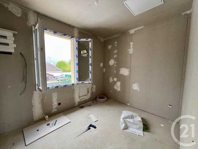 maison à vendre - 6 pièces - 120.87 m2 - ST CREPIN IBOUVILLERS - 60 - PICARDIE - Century 21 Montoit