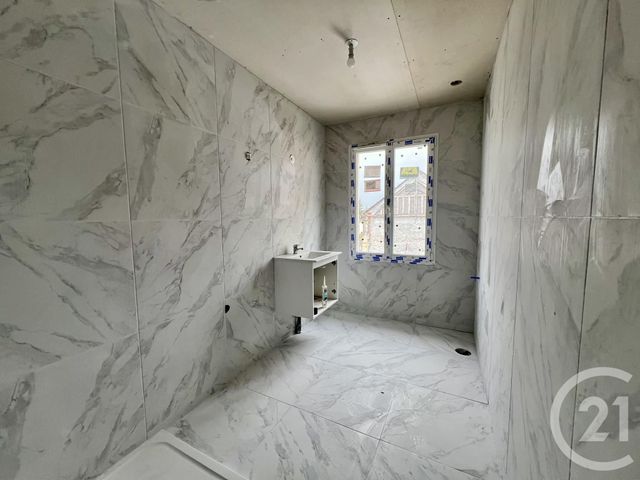 maison à vendre - 6 pièces - 120.87 m2 - ST CREPIN IBOUVILLERS - 60 - PICARDIE - Century 21 Montoit