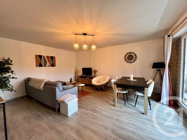 Appartement F2 à vendre - 2 pièces - 52.36 m2 - TAVERNY - 95 - ILE-DE-FRANCE - Century 21 Montoit