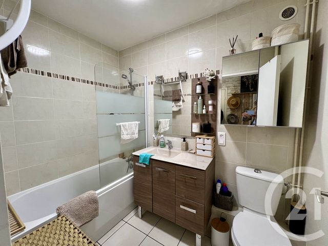 Appartement F2 à vendre - 2 pièces - 52.36 m2 - TAVERNY - 95 - ILE-DE-FRANCE - Century 21 Montoit