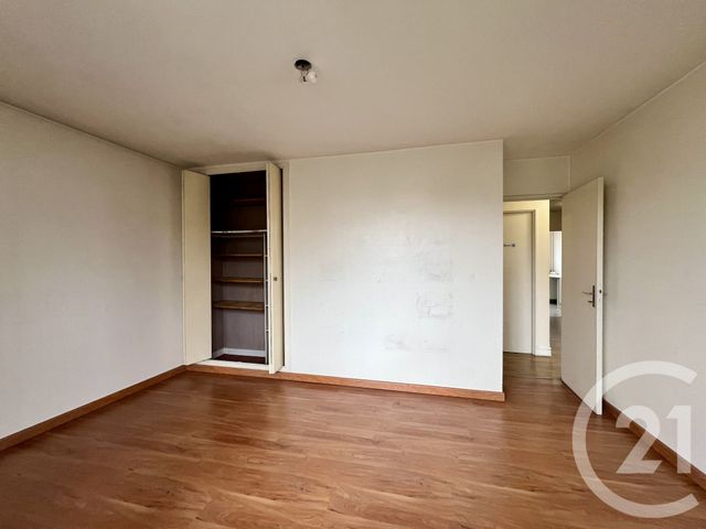 Appartement F3 à vendre - 3 pièces - 74.06 m2 - FREPILLON - 95 - ILE-DE-FRANCE - Century 21 Montoit