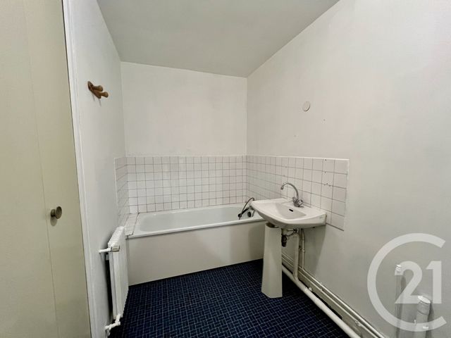 Appartement F3 à vendre - 3 pièces - 74.06 m2 - FREPILLON - 95 - ILE-DE-FRANCE - Century 21 Montoit