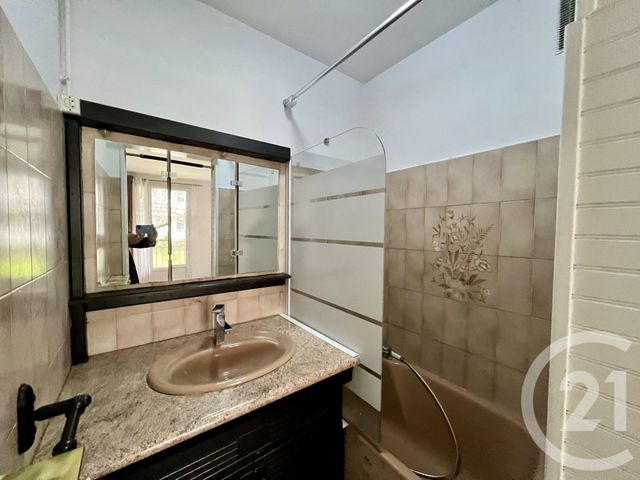 Appartement F5 à vendre - 5 pièces - 94.81 m2 - BEAUCHAMP - 95 - ILE-DE-FRANCE - Century 21 Montoit