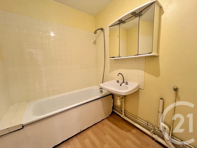 Appartement F3 à vendre - 3 pièces - 75.42 m2 - TAVERNY - 95 - ILE-DE-FRANCE - Century 21 Montoit