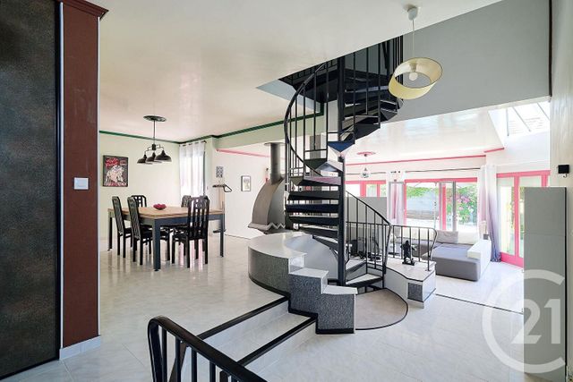 maison à vendre - 7 pièces - 190.35 m2 - FRANCONVILLE LA GARENNE - 95 - ILE-DE-FRANCE - Century 21 Montoit
