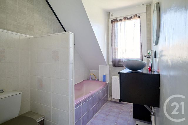 maison à vendre - 7 pièces - 190.35 m2 - FRANCONVILLE LA GARENNE - 95 - ILE-DE-FRANCE - Century 21 Montoit