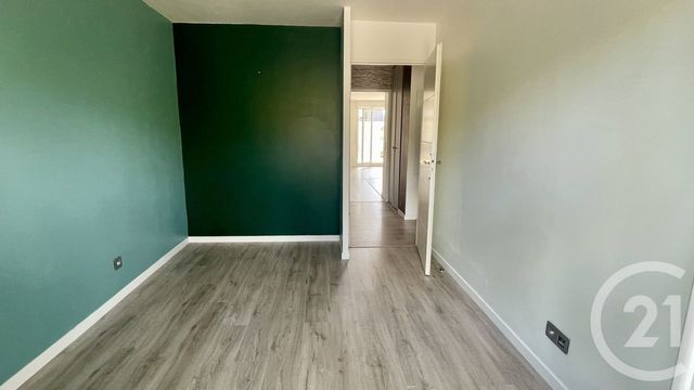 Appartement F3 à vendre - 3 pièces - 61.0 m2 - LE PLESSIS BOUCHARD - 95 - ILE-DE-FRANCE - Century 21 Montoit