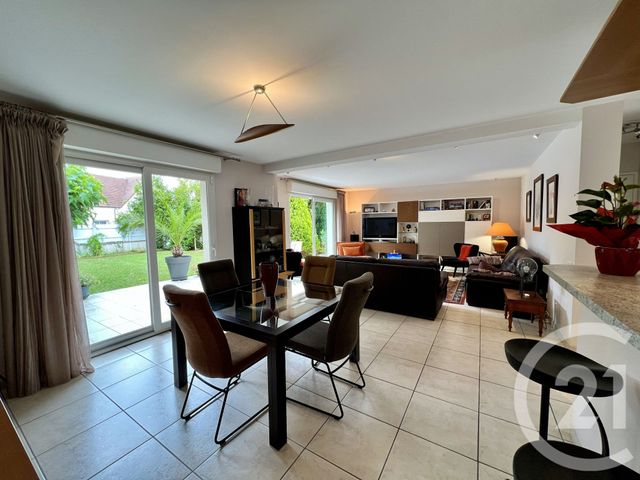 maison à vendre - 7 pièces - 134.0 m2 - BESSANCOURT - 95 - ILE-DE-FRANCE - Century 21 Montoit