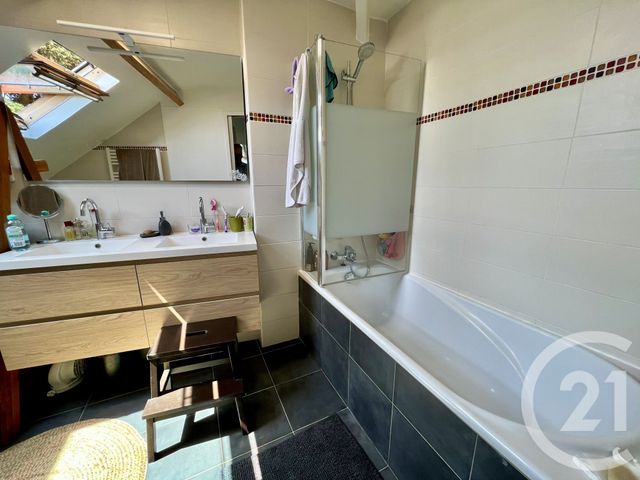 Appartement F4 à vendre - 4 pièces - 74.0 m2 - TAVERNY - 95 - ILE-DE-FRANCE - Century 21 Montoit
