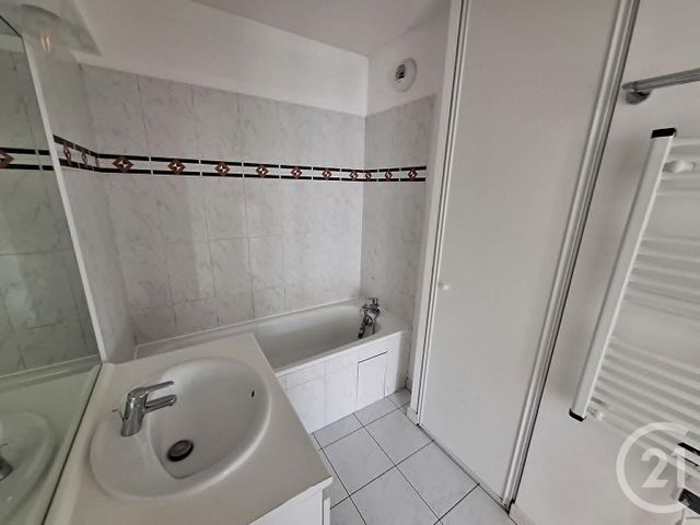 Appartement F3 à vendre - 3 pièces - 58.83 m2 - FRANCONVILLE LA GARENNE - 95 - ILE-DE-FRANCE - Century 21 Montoit
