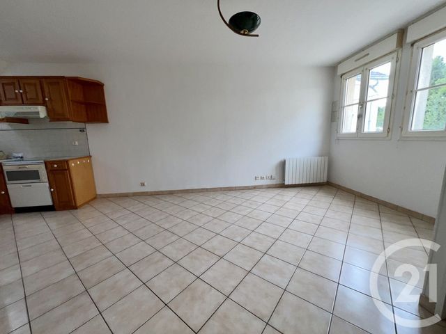 Appartement F1 à vendre - 1 pièce - 30.57 m2 - ST LEU LA FORET - 95 - ILE-DE-FRANCE - Century 21 Montoit